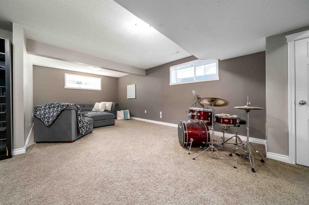 249 Vista Road SE