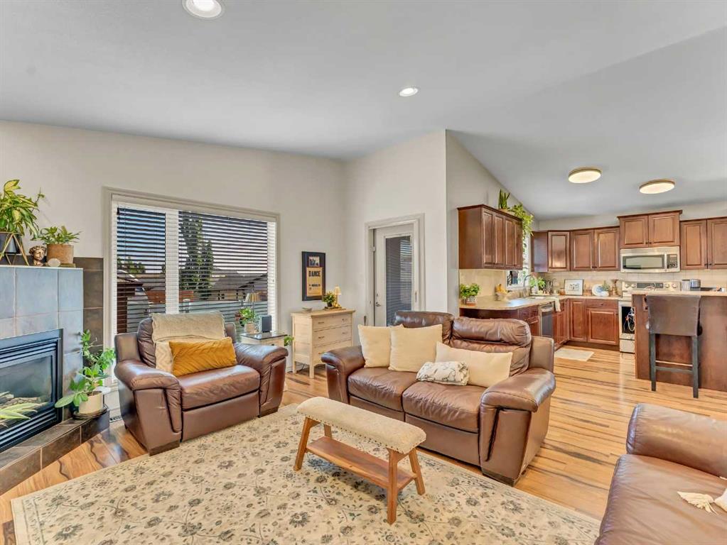 157 Ranchman Crescent NE
