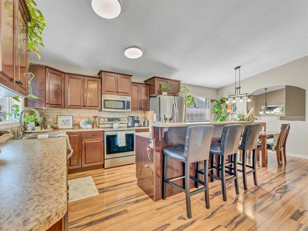 157 Ranchman Crescent NE
