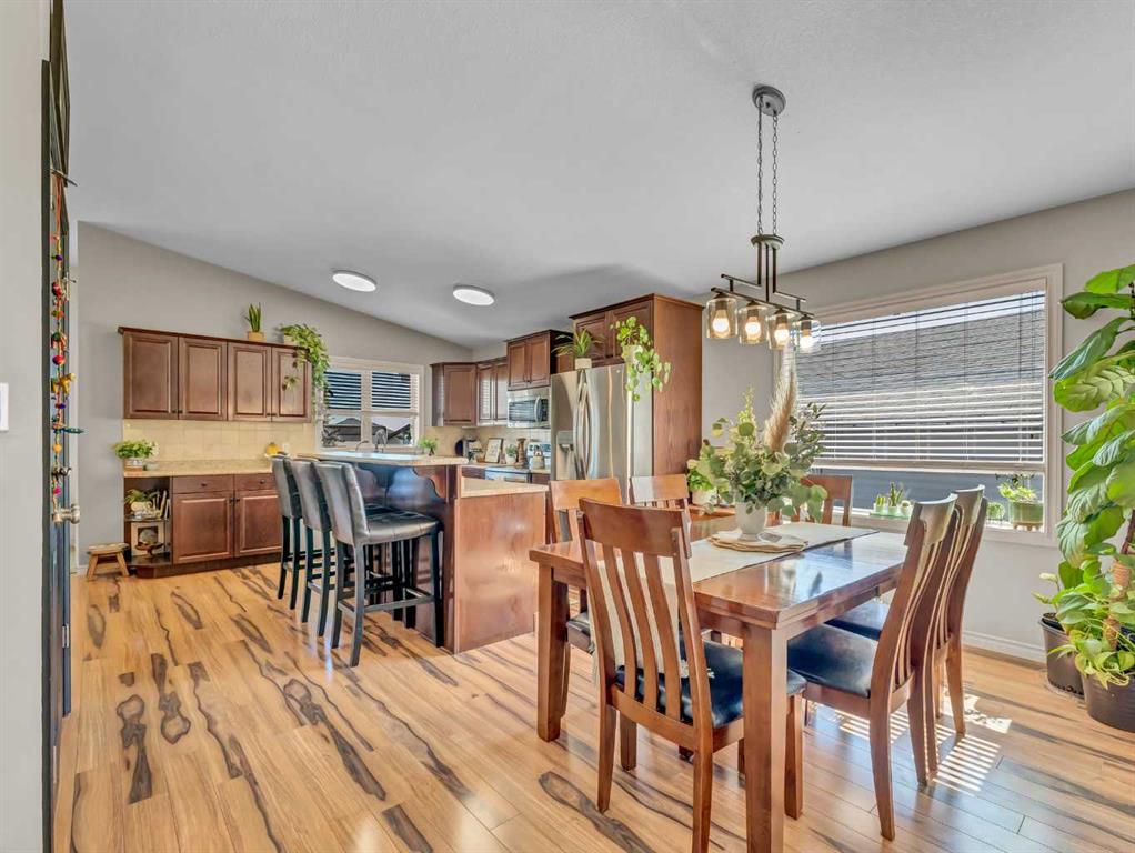 157 Ranchman Crescent NE