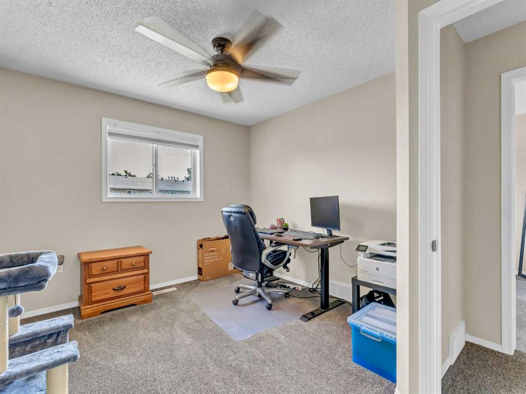 #101 165 South Ridge Drive SE