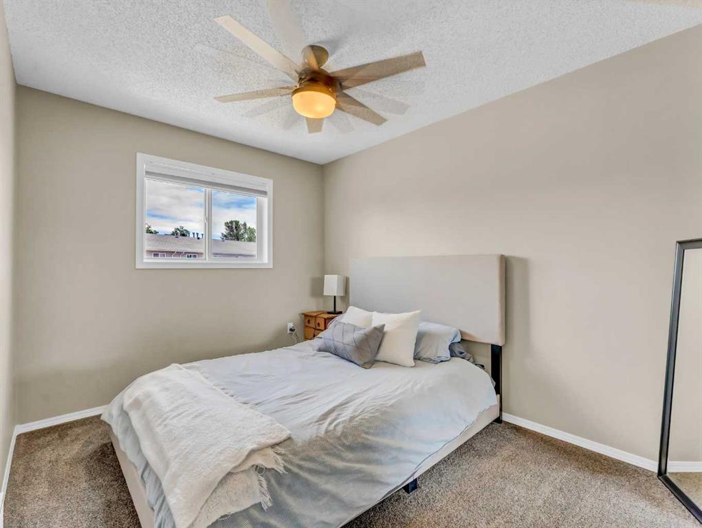 #101 165 South Ridge Drive SE