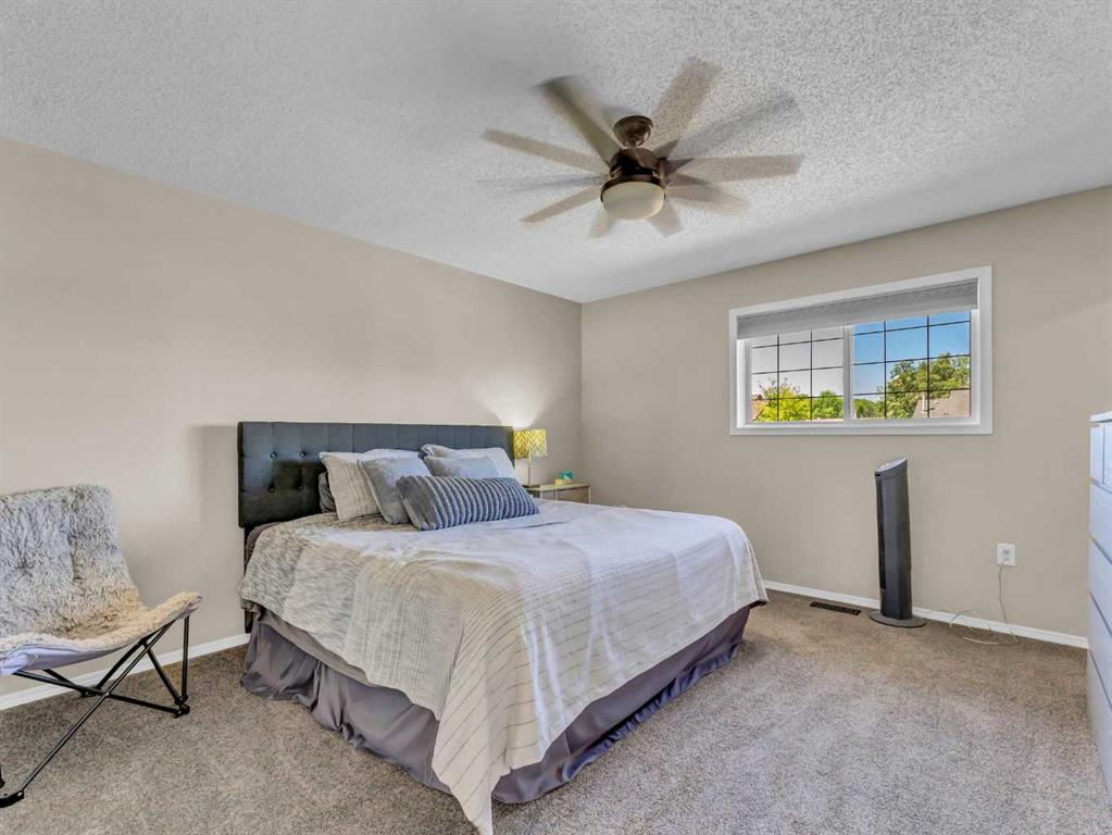 #101 165 South Ridge Drive SE