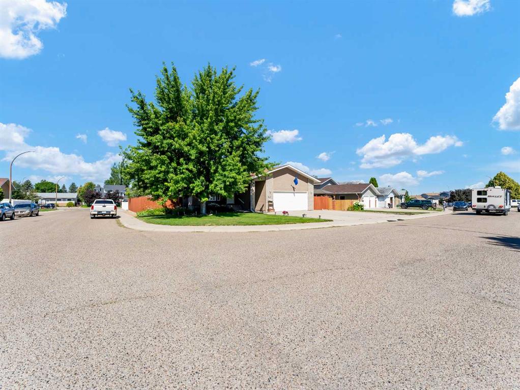 66 Stapeford Crescent SE, Medicine Hat