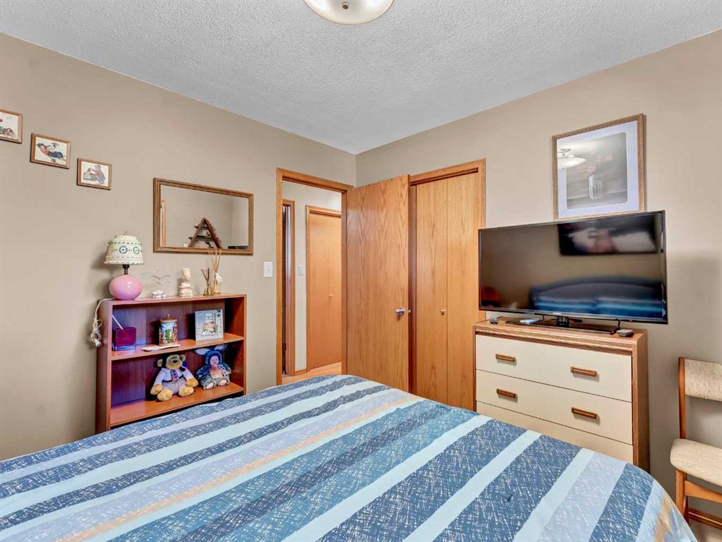 66 Stapeford Crescent SE