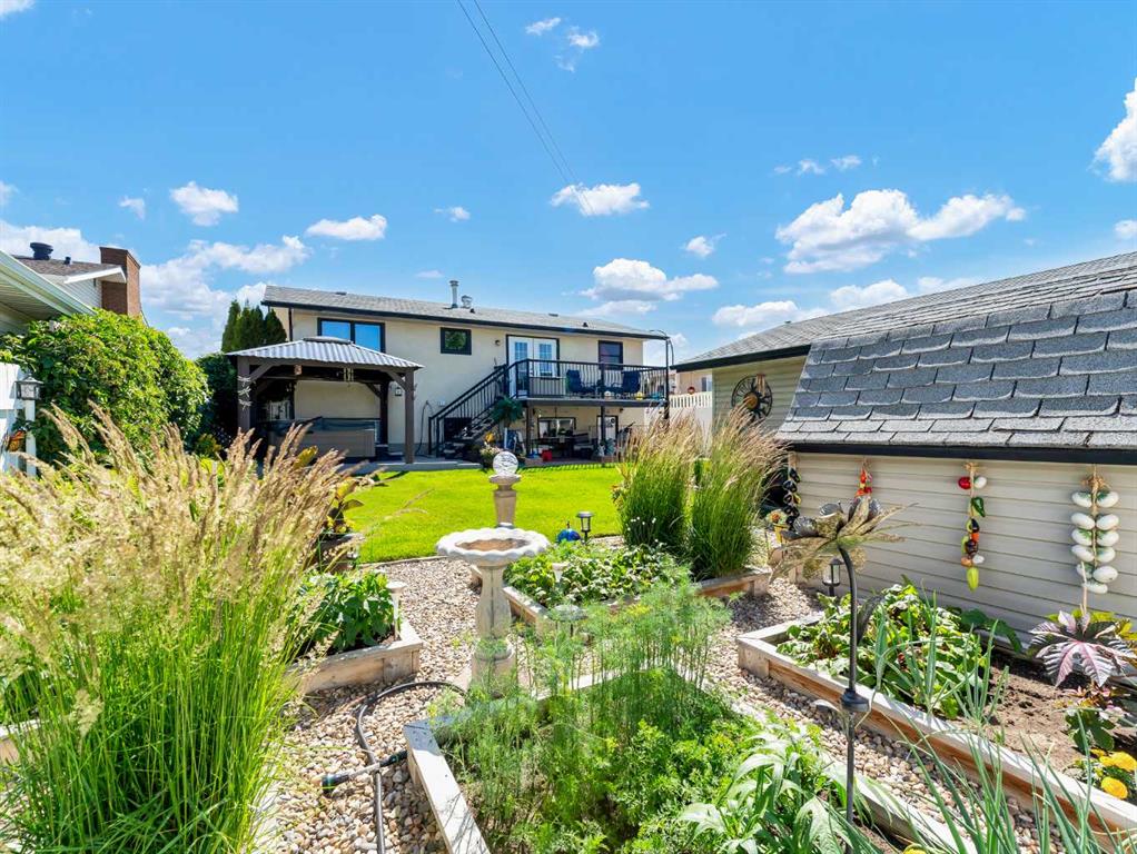 24 Sillak Crescent SE