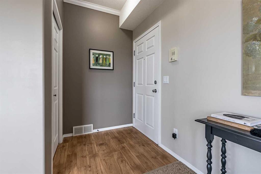 #5 85 Sunrise Way SW
