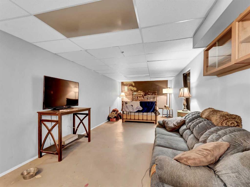 108 Cypress Way SE