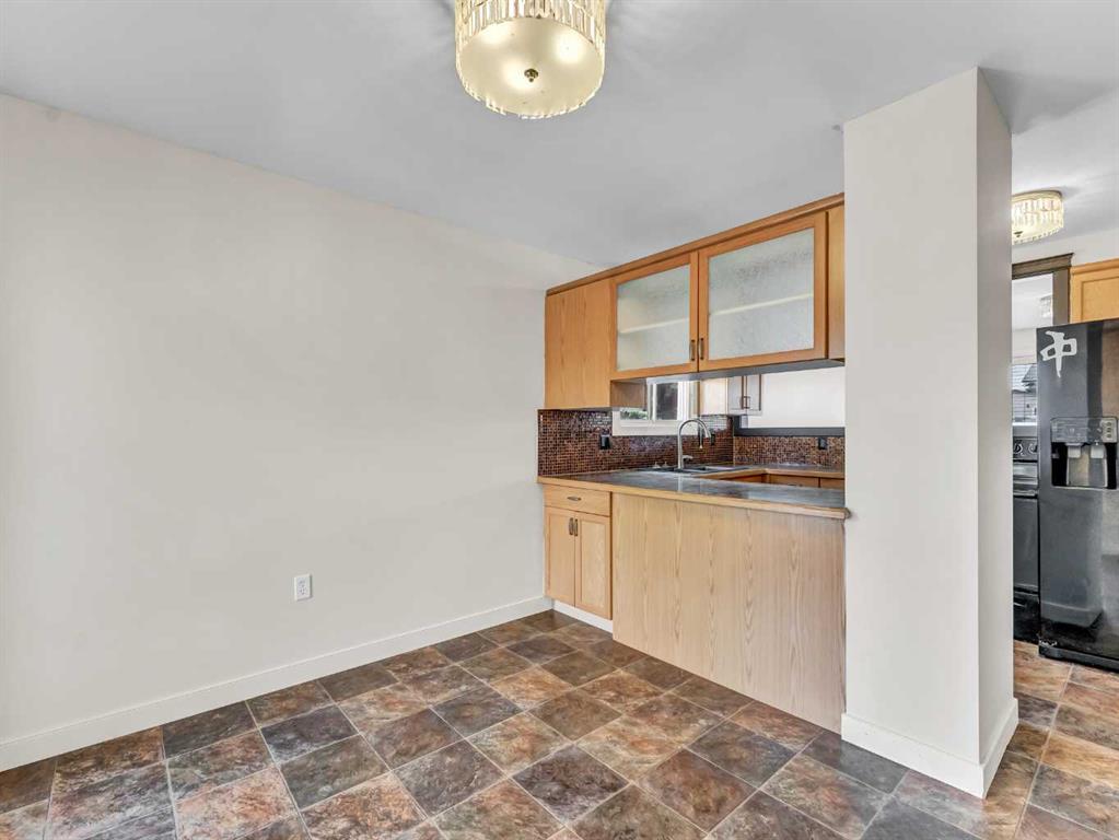 150 Simpson Crescent SE
