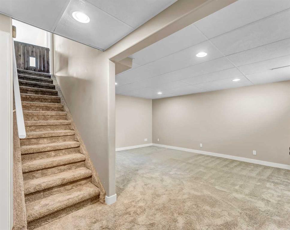 150 Simpson Crescent SE