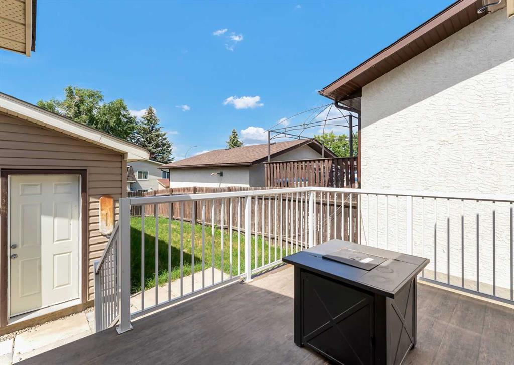 150 Simpson Crescent SE