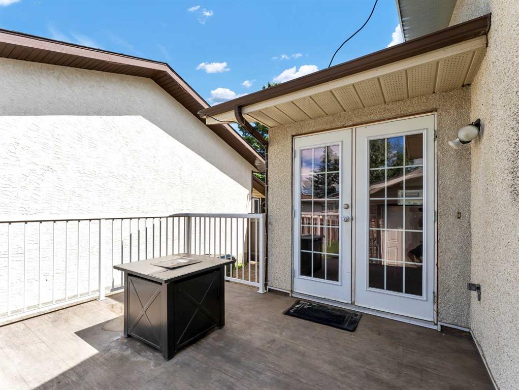 150 Simpson Crescent SE