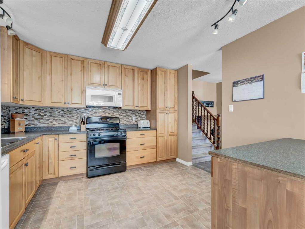 18 Rossmere Green SE