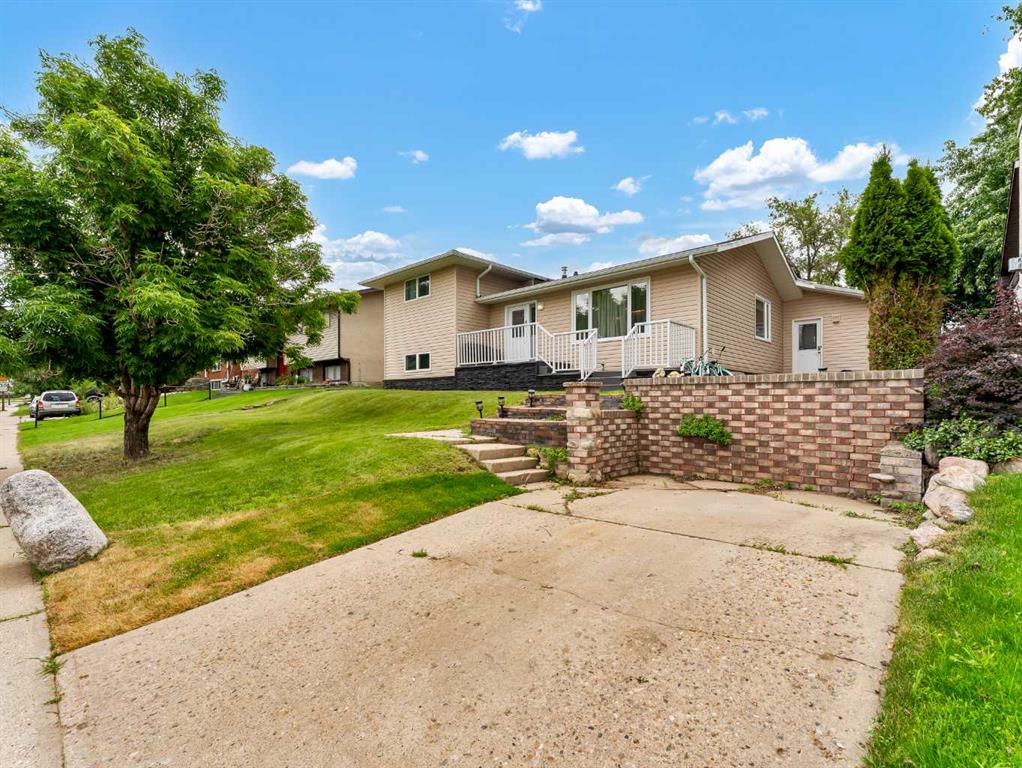 345 11 Street NE, Medicine Hat