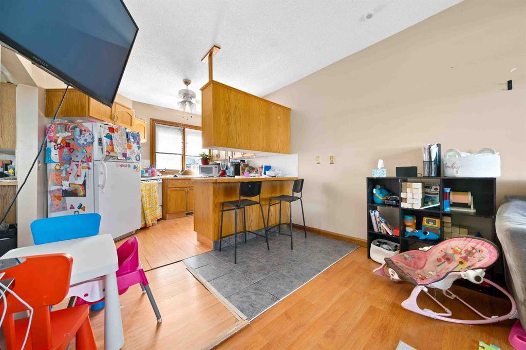 831A 4 Street SE