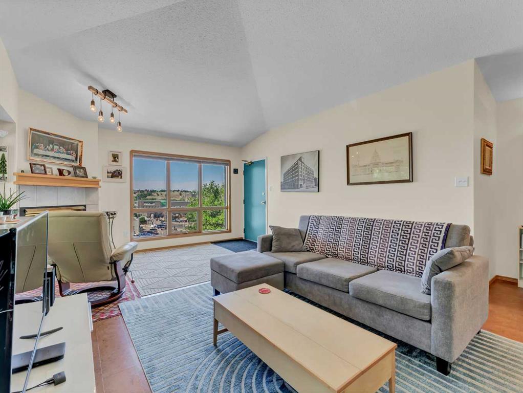 #5 407 Macleod Trail SE