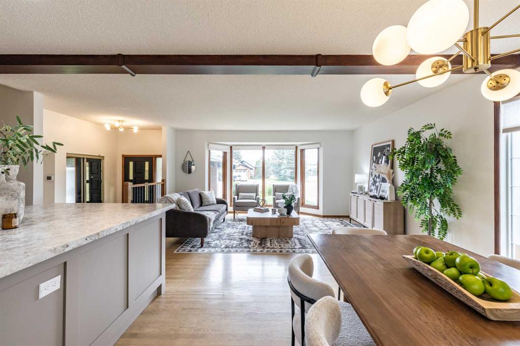 32 Ross Heights Court SE