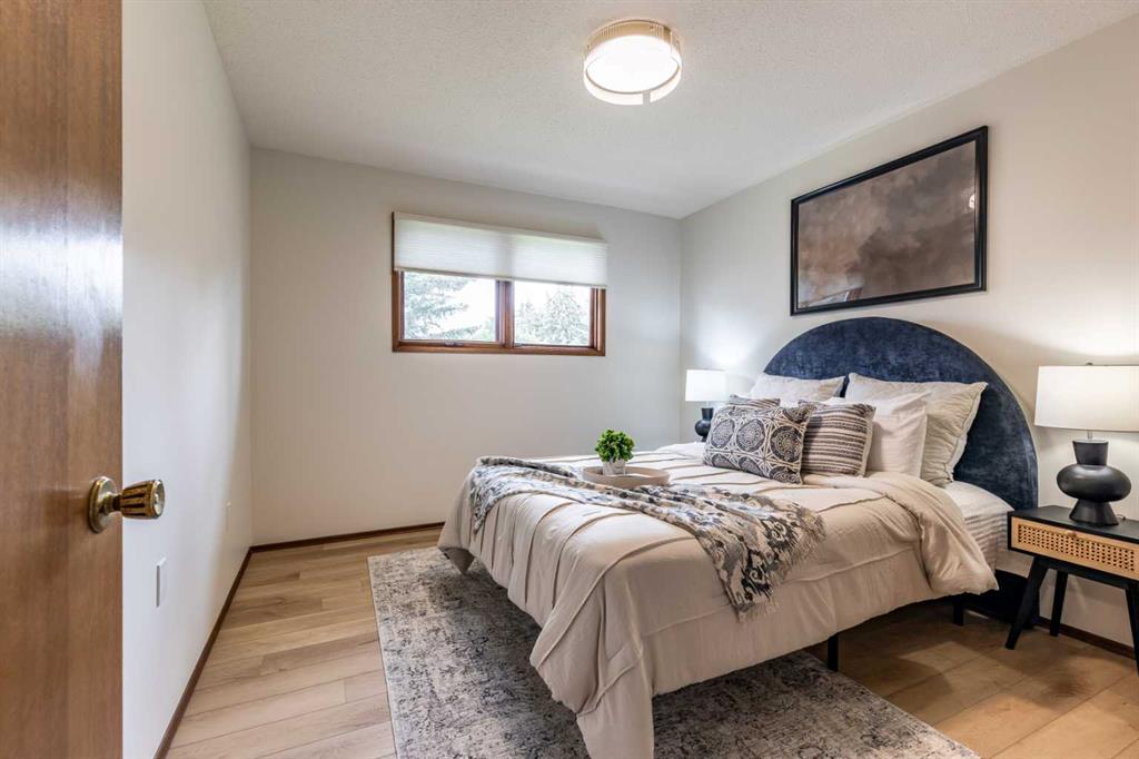 32 Ross Heights Court SE