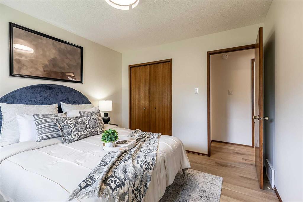 32 Ross Heights Court SE