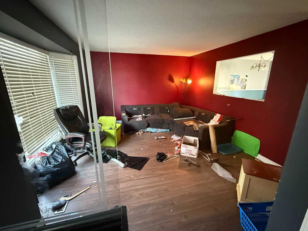 100 Robinson Drive SE