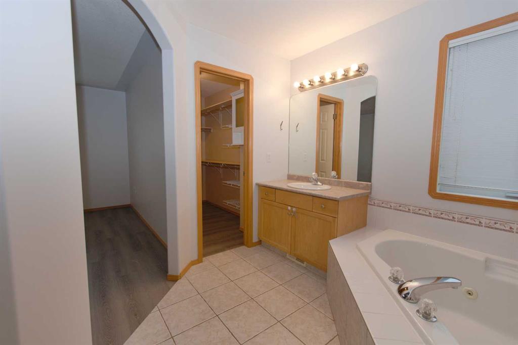 130 Sunrise Circle SW