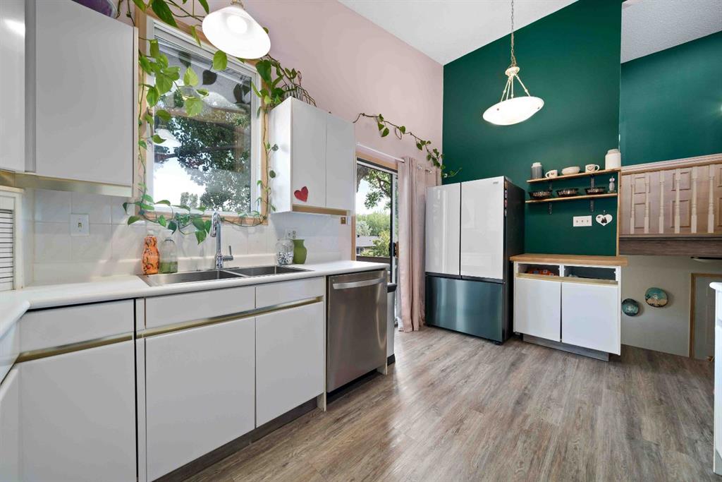 28 Noble Court SW