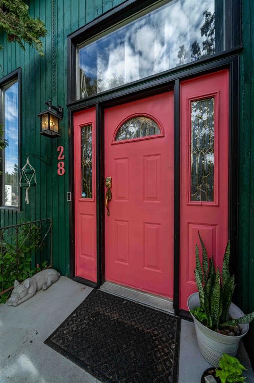 28 Noble Court SW