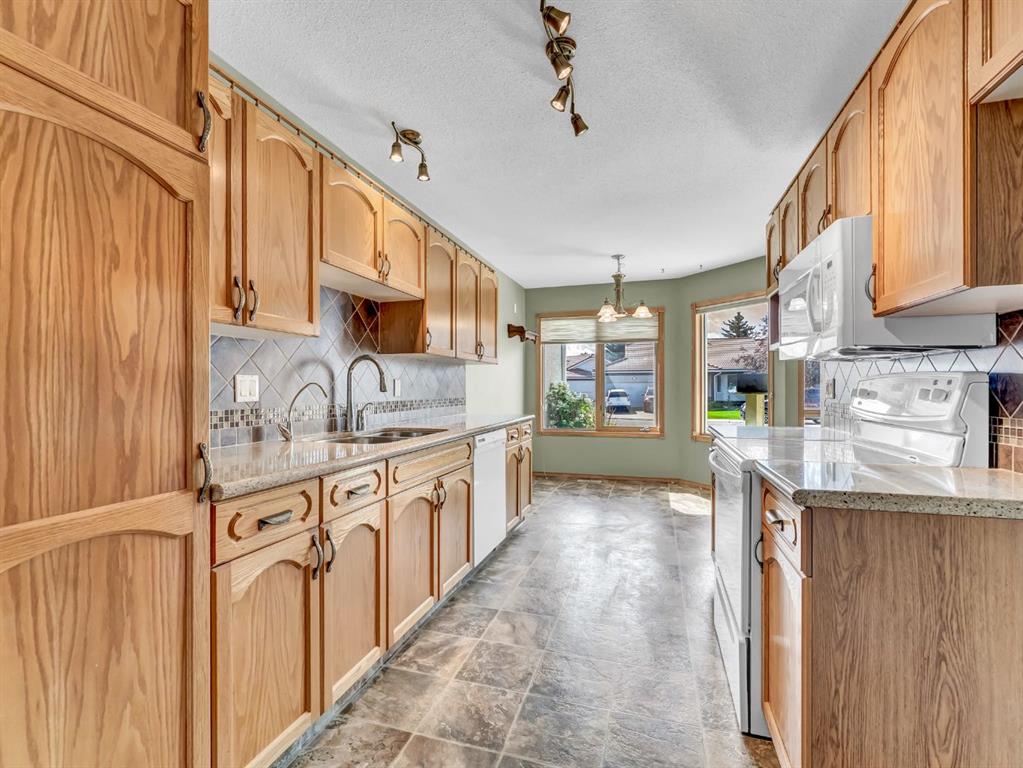86 Park Meadows Lane SE