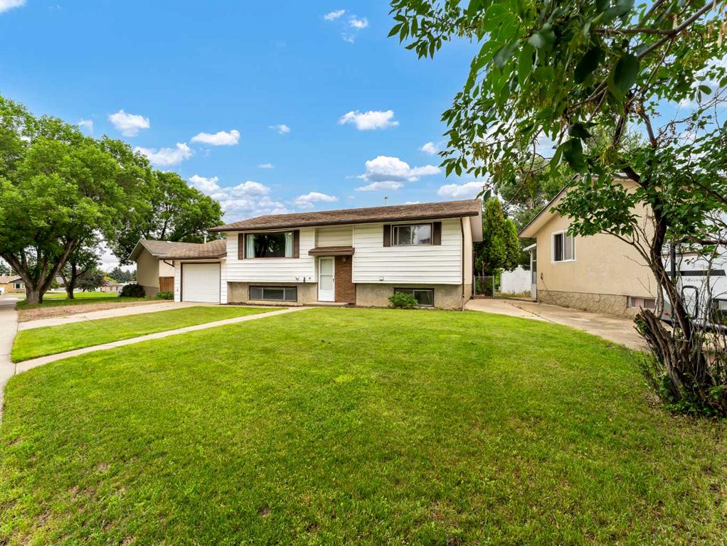 1408 19 Street SE, Medicine Hat
