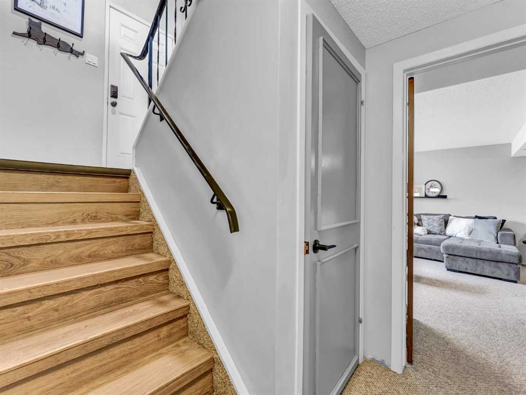 1408 19 Street SE