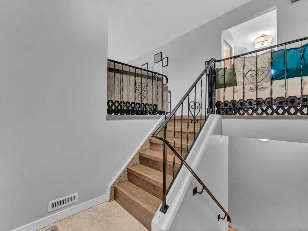 1408 19 Street SE