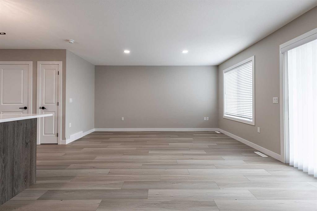 #1-4 188 Somerset Way SE