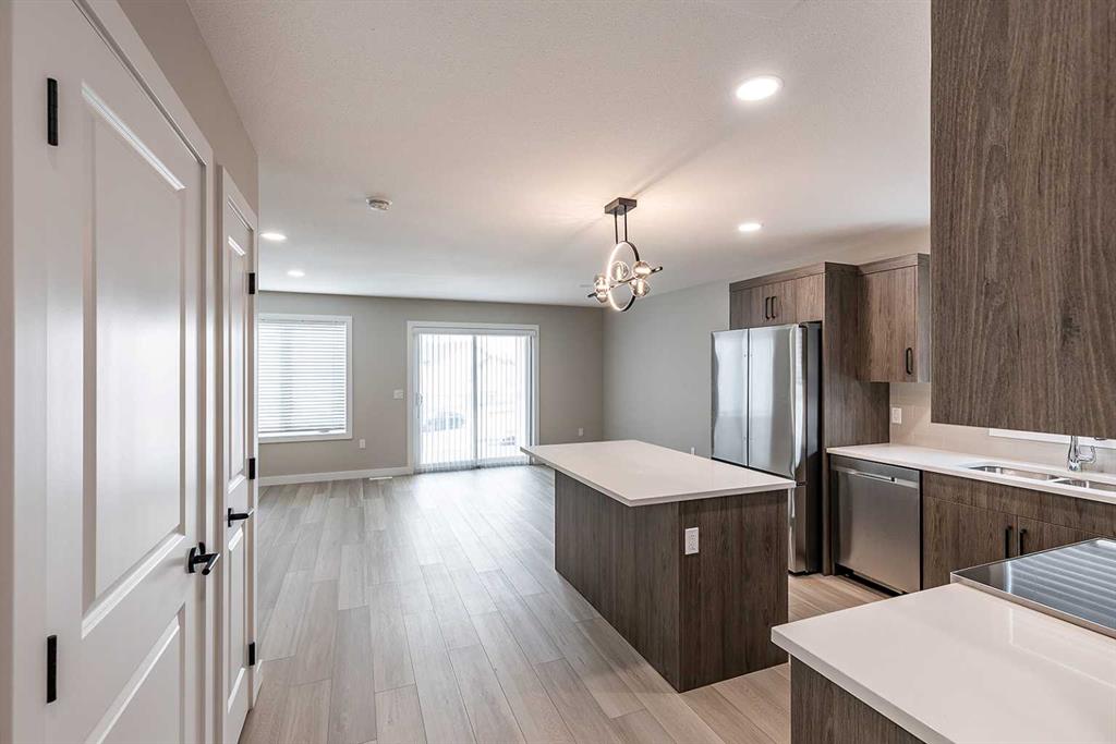 #1-4 188 Somerset Way SE