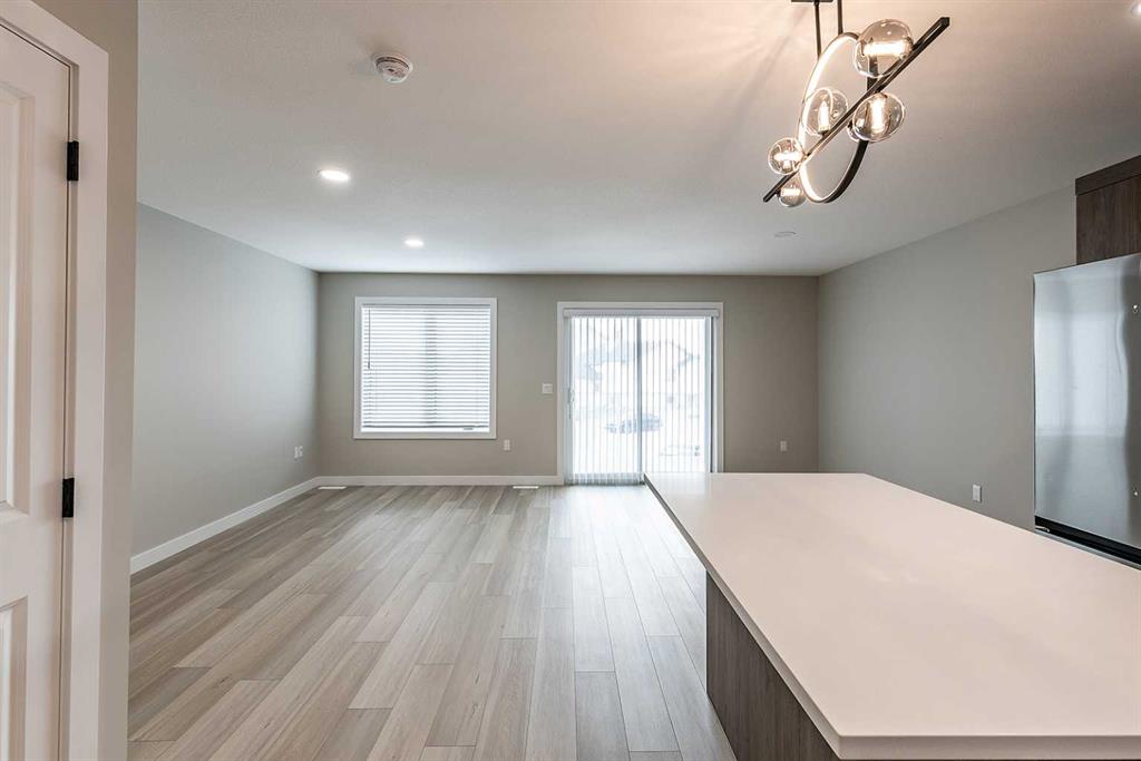 #1-4 188 Somerset Way SE