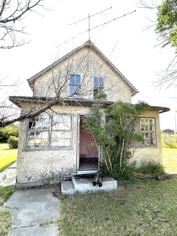 337 2 Avenue , Walsh
