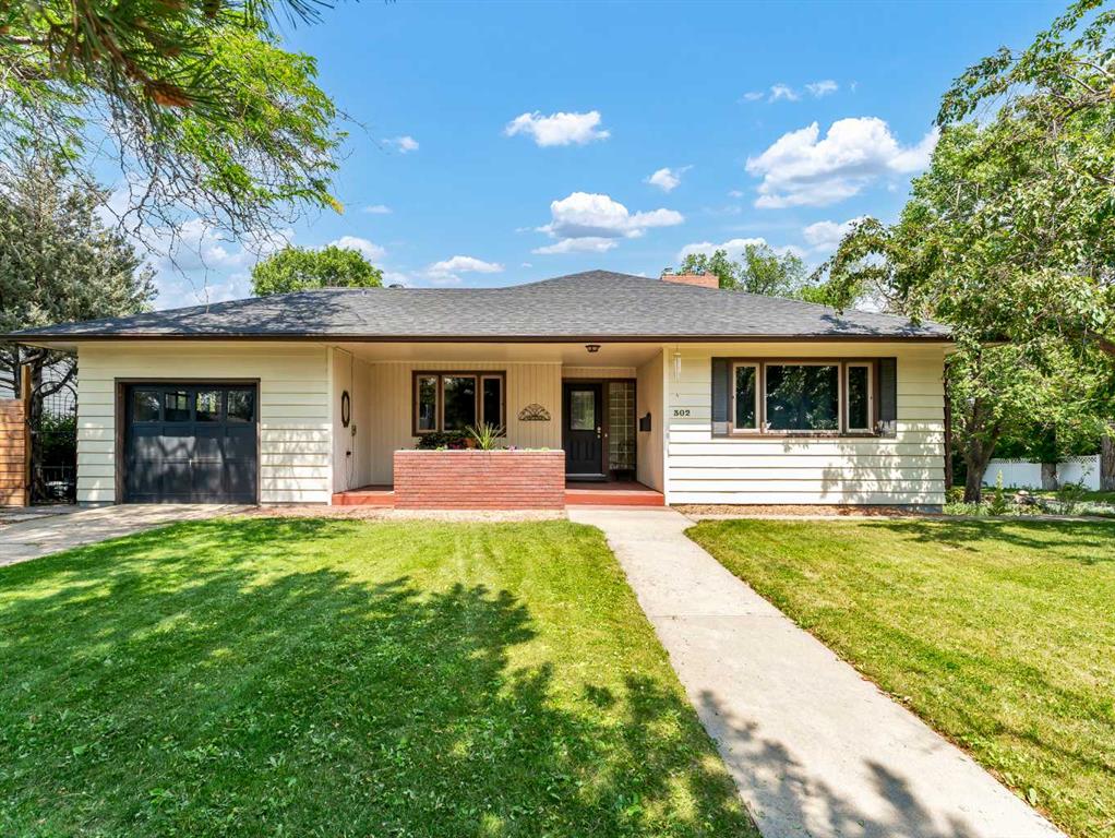 302 Prospect Drive SW, Medicine Hat
