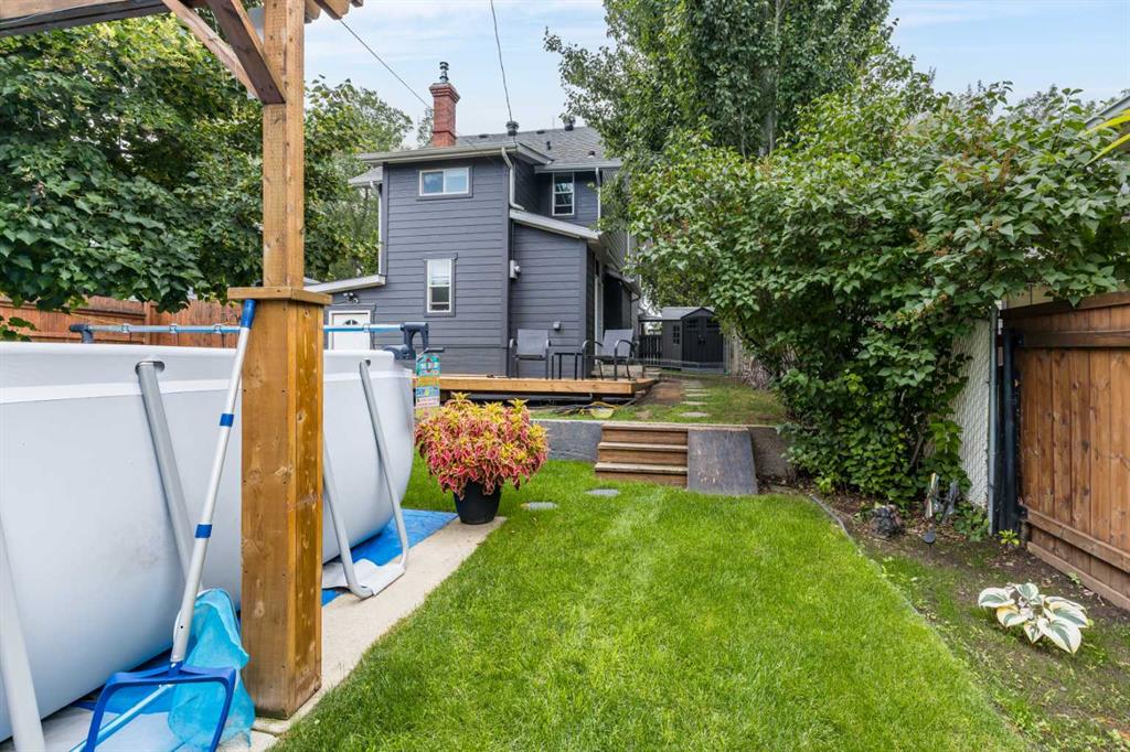 60 9 Street SW