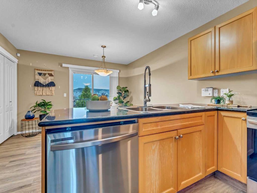 171 Northlands Pointe NE