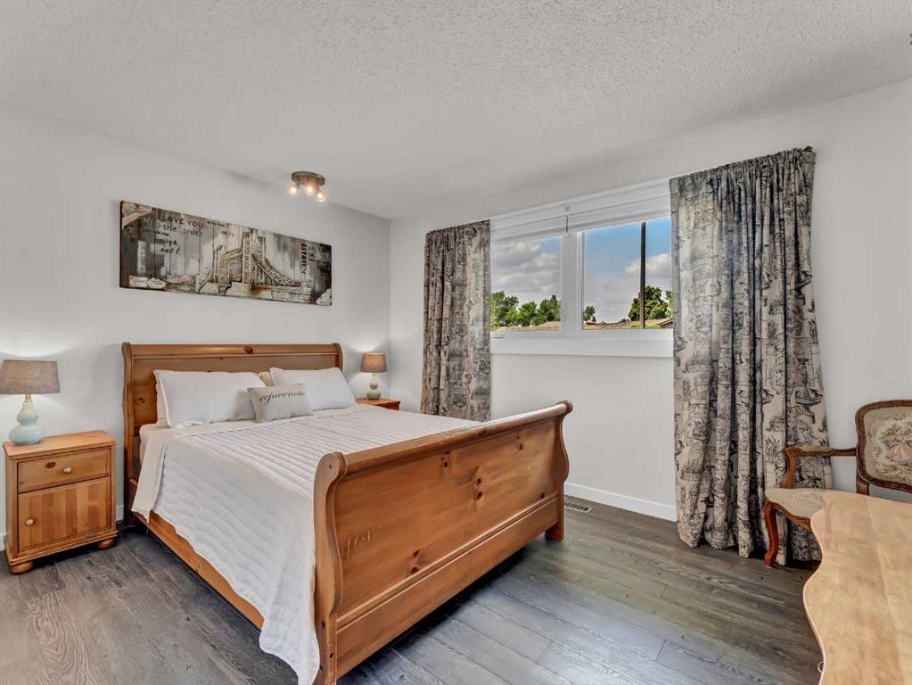 25 Clematis Court SE