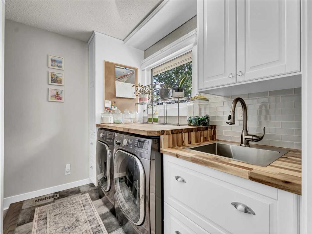 25 Clematis Court SE
