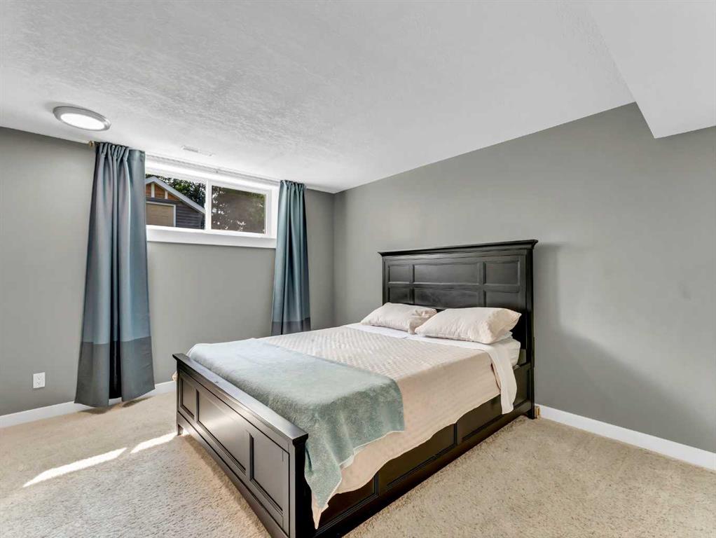 25 Clematis Court SE