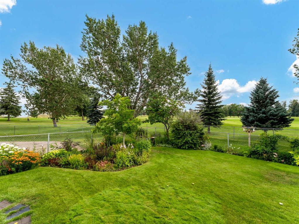 25 Clematis Court SE