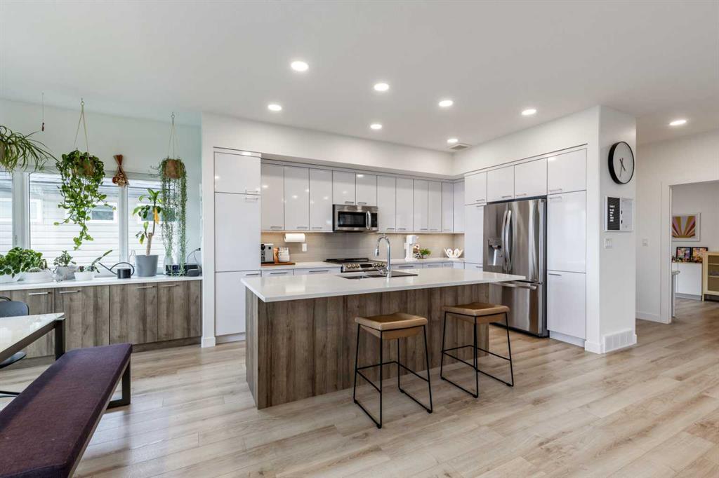 216 Sierra Road SW