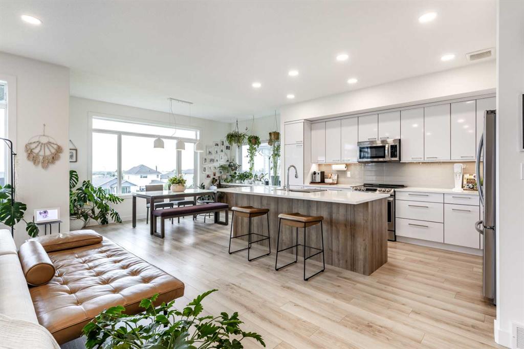 216 Sierra Road SW