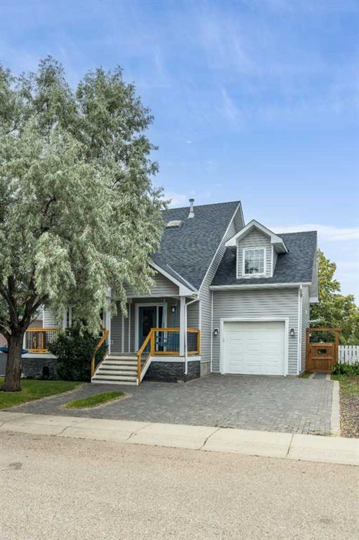 974 Kipling Crescent SW, Redcliff