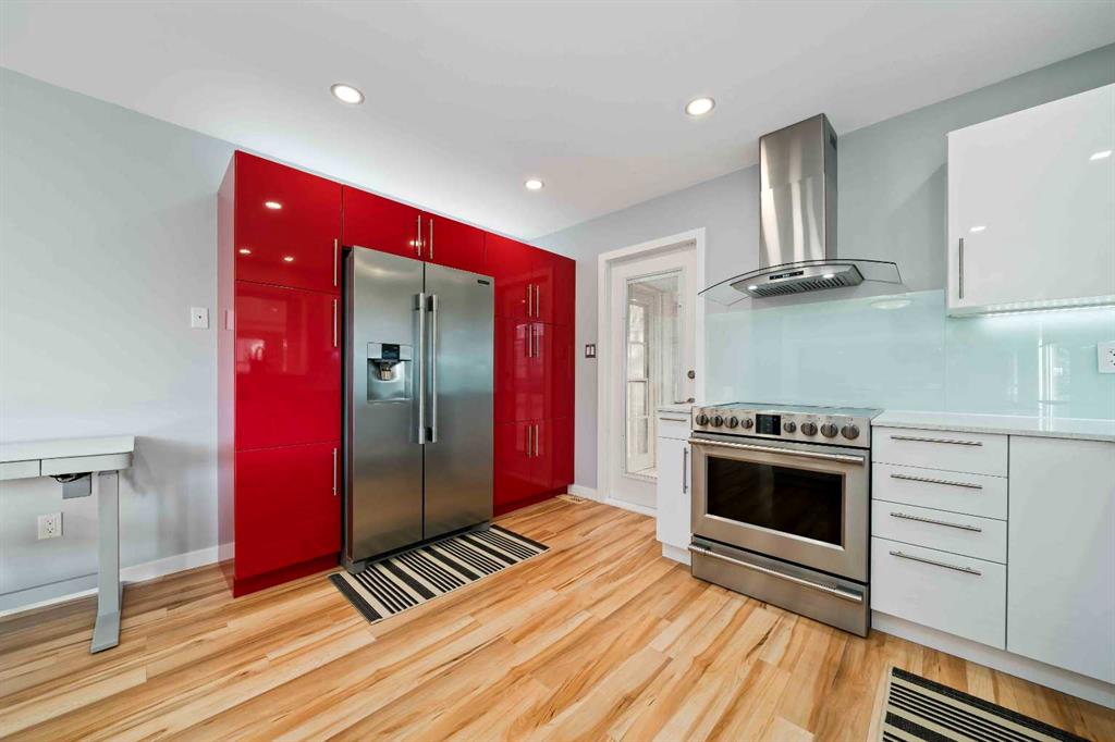 8 Taylor Court SE