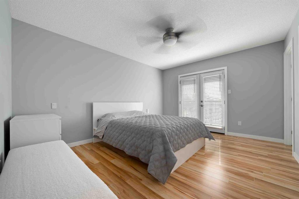 8 Taylor Court SE