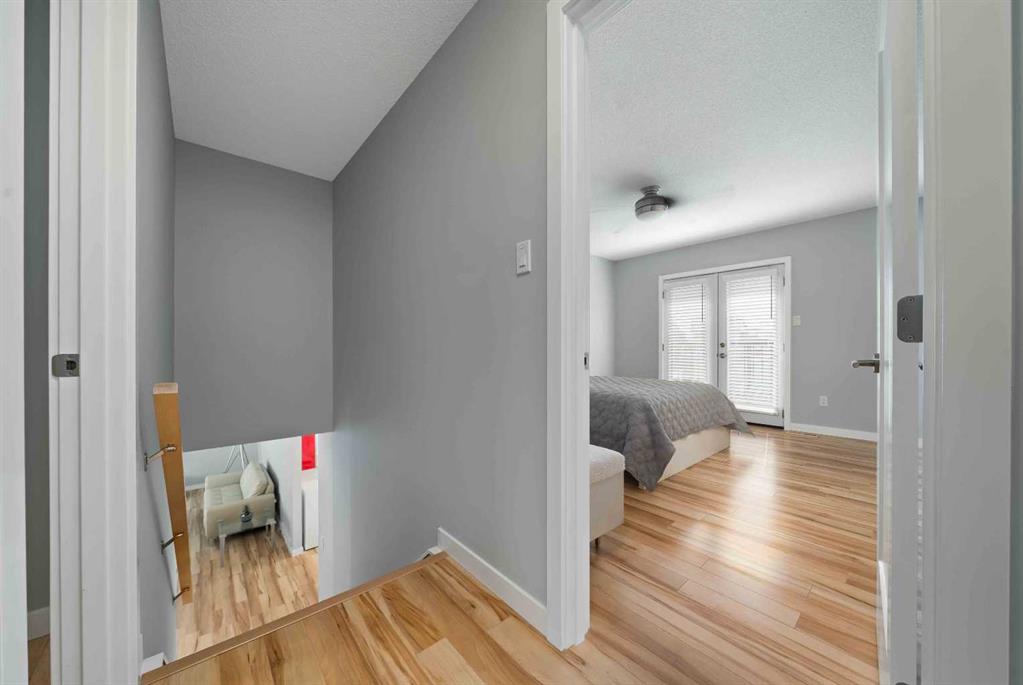 8 Taylor Court SE