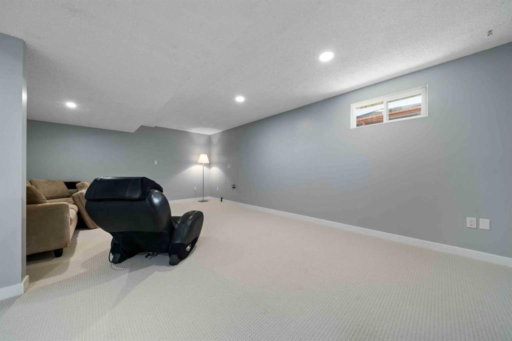 8 Taylor Court SE