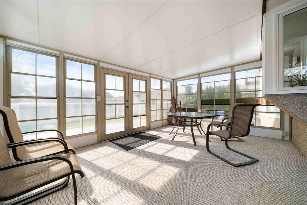 8 Taylor Court SE